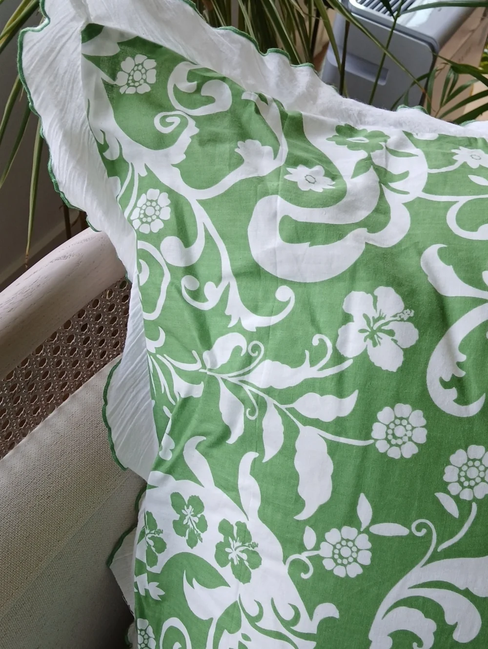Floral Pillow Green White Ruffled Candies Euro 26